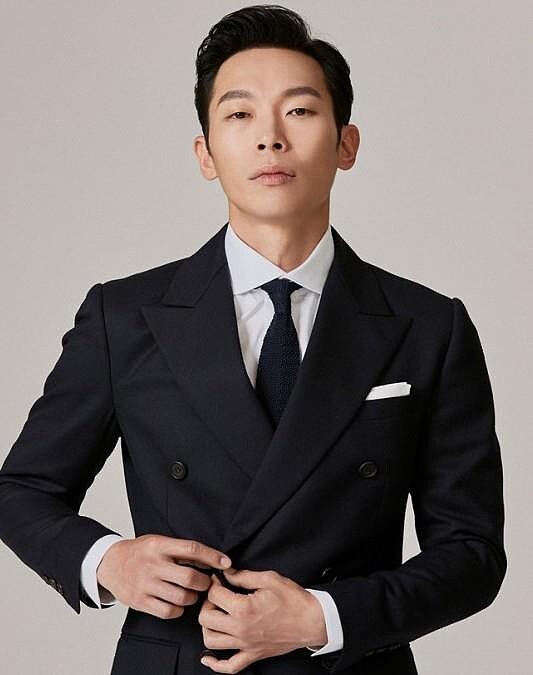 《黑話律師》楊慶元飾演孔志勳