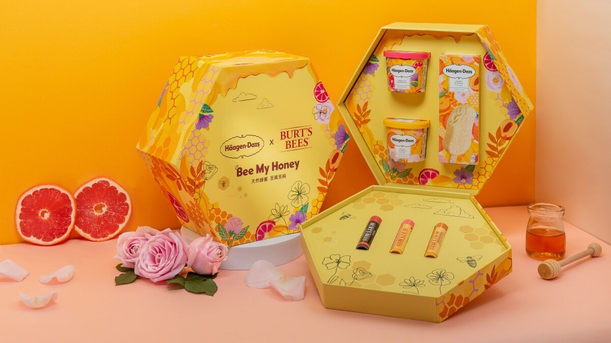 Häagen-Dazs首度攜手Burt‘s Bees小蜜蜂爺爺打造「 甜蜜蜂潮禮盒」,共同傳遞來自春天的美好祝福。
