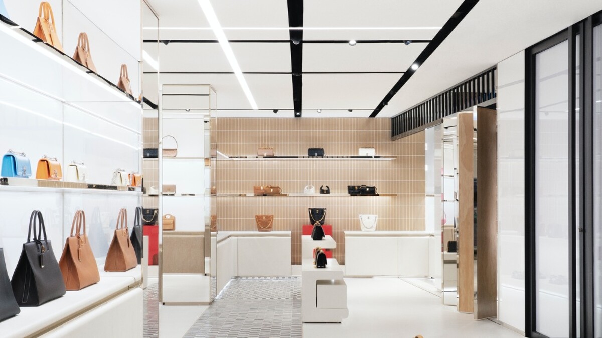 Burberry巴黎聖多諾黑街旗艦店一樓