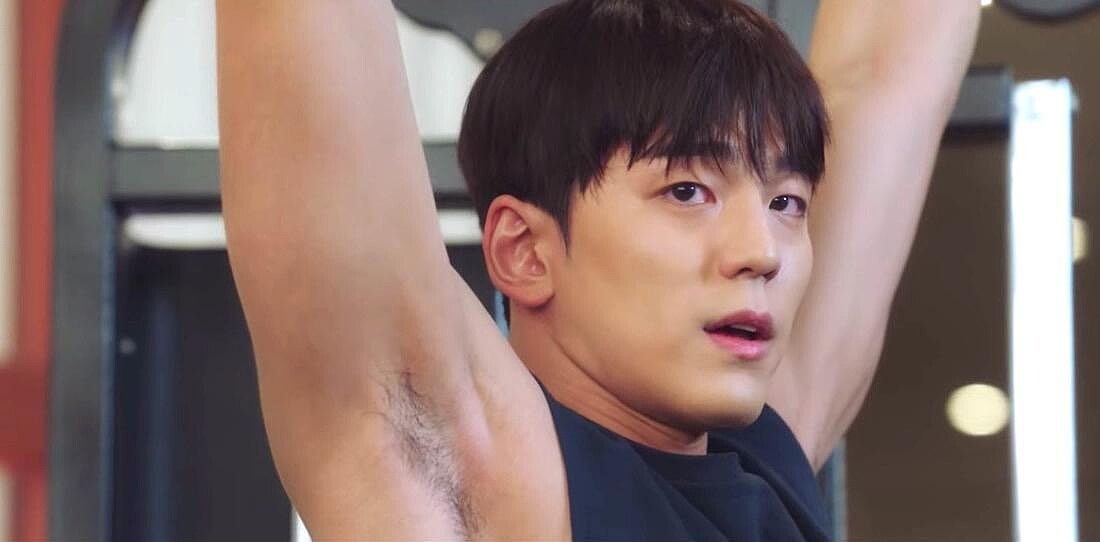 金旻奎《社內相親》健身場景