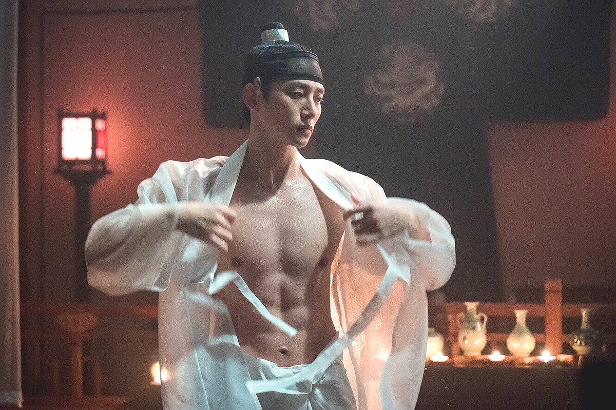 李俊昊拿下健身教練評比身材第7名