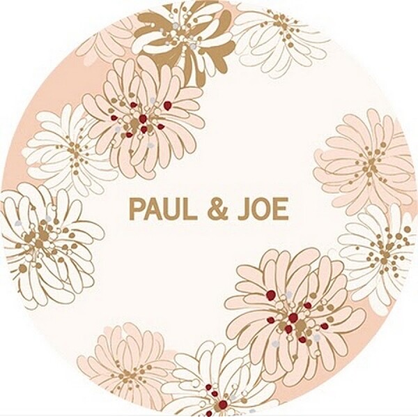 PAUL & JOE BEAUTE法式美妝經典的西洋菊圖騰。