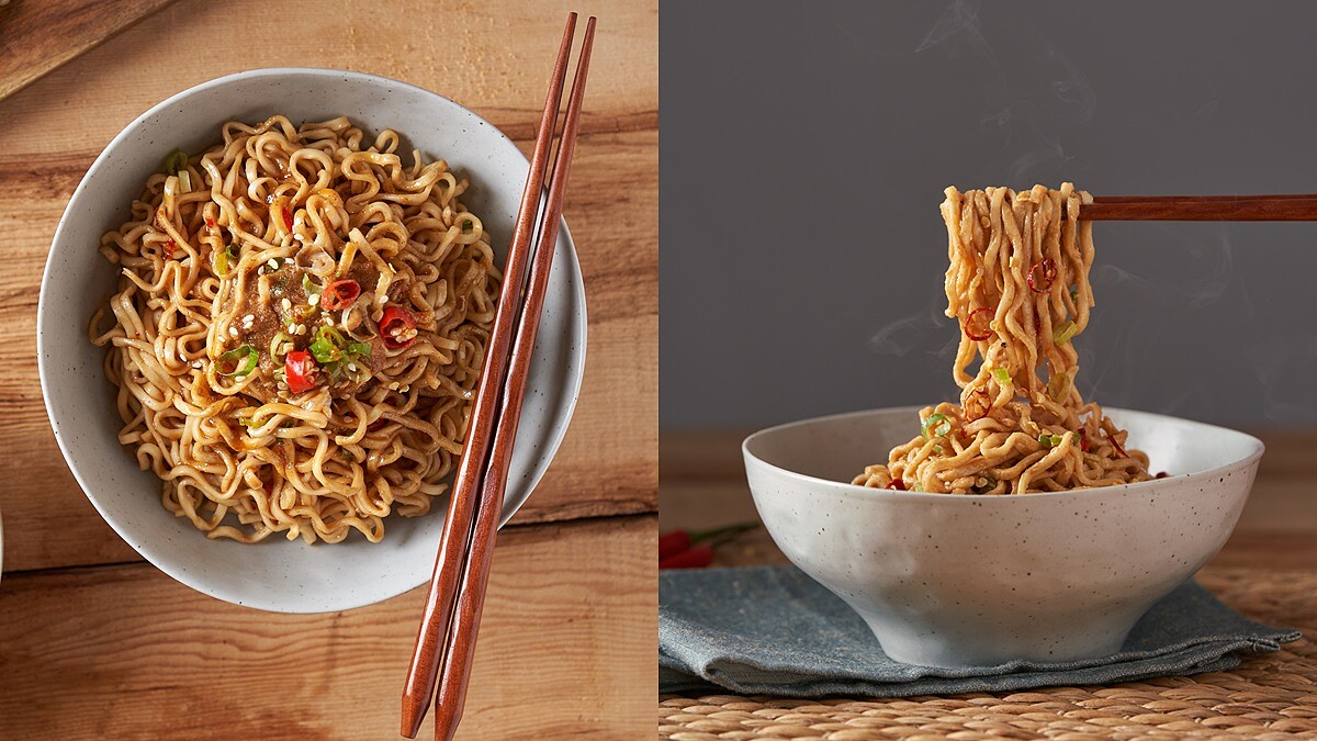 《巷口拌麵》兩款「紅油椒麻」、「香辣厚麻醬」口味上市！嗜辣男女快嚐一波