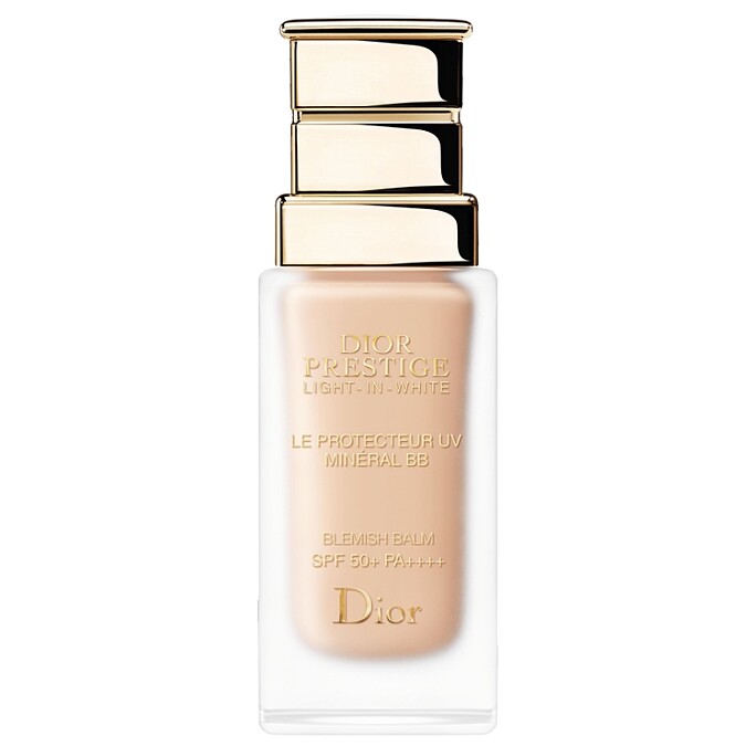 DIOR迪奧精萃再生光燦全效BB霜SPF 50+/PA++++(#00、#01)，NT4,000。