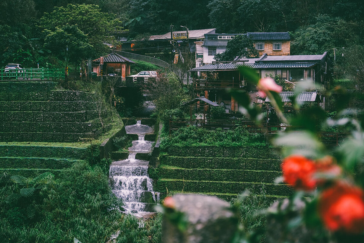 沒有太多商業氣息，保留下三貂嶺純樸的山城風貌。