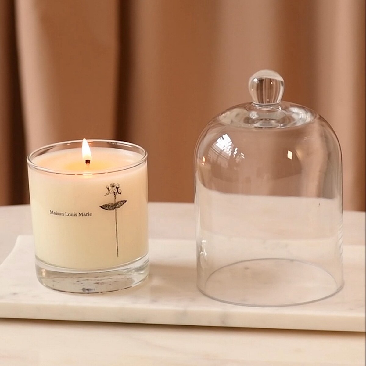 Maison Louis Marie香氛蠟燭(Antidris Cassis果然白玫瑰)，NT1,280。