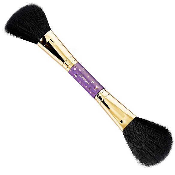 M.A.C月夜星辰系列專業彩妝刷，NT1,750。