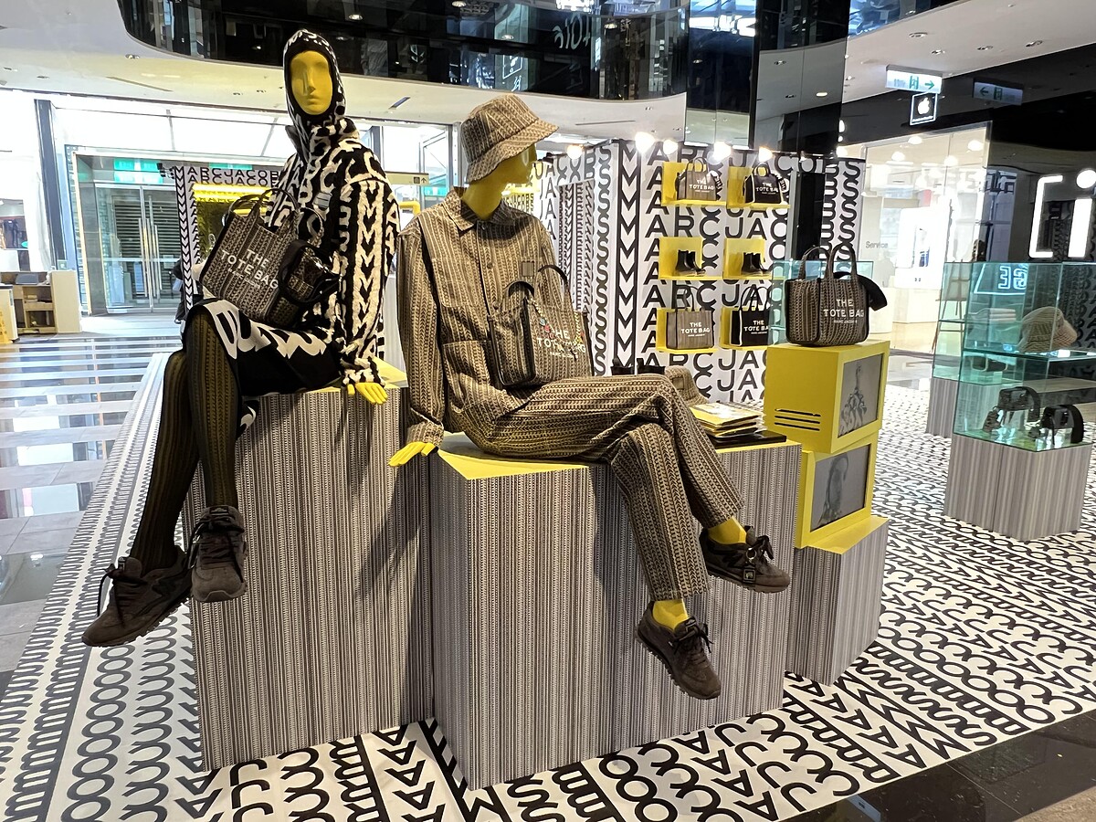 Marc Jacobs Monogram新光A11快閃店