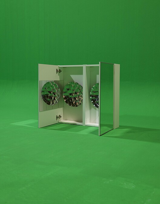 《女王的化妝櫃》