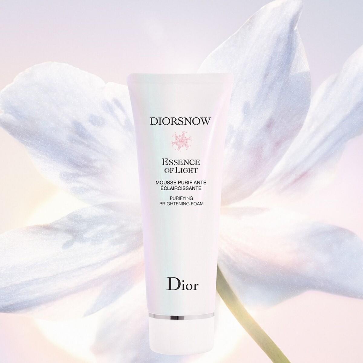 Dior迪奧雪晶靈極亮光采潔顏乳情境圖。