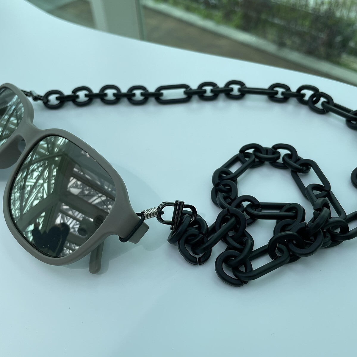 鏡架、鏡鏈到眼鏡盒皆由回收漁網打造