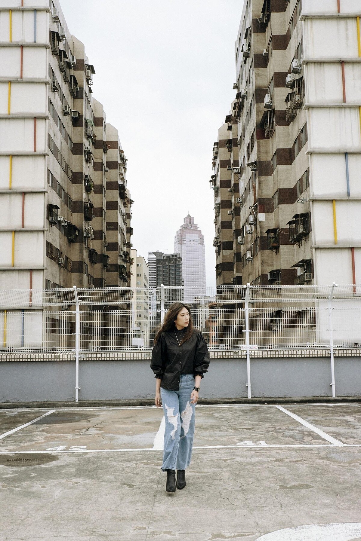 新銳攝影師Yuka Lee捕捉黃玠瑋「城市獨遊」的身影