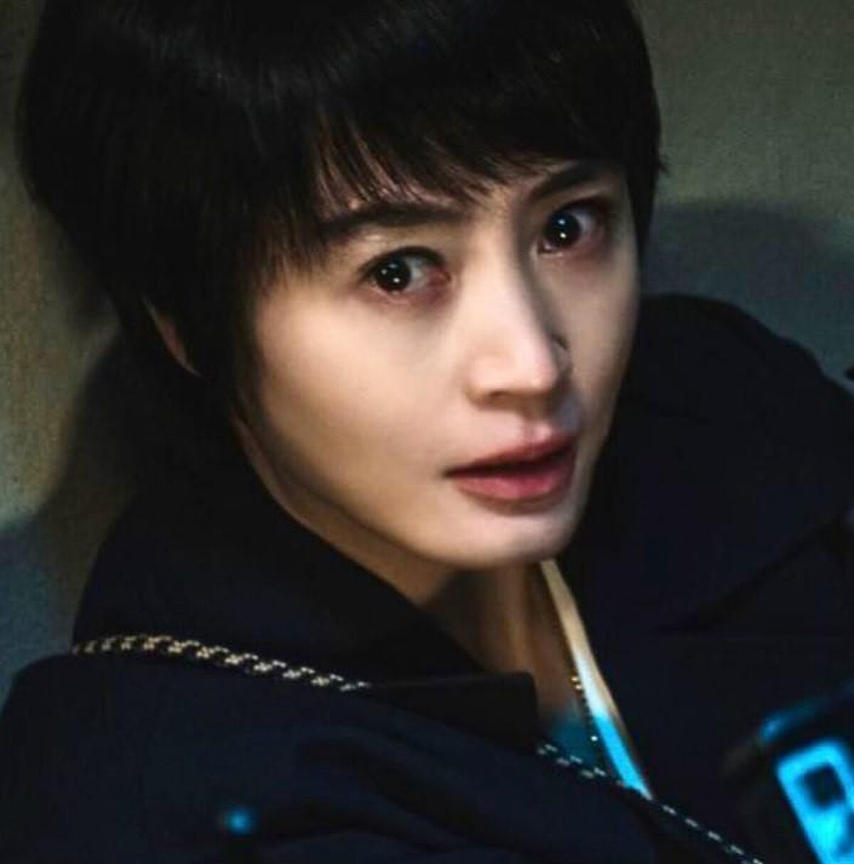 金惠秀在《富豪辯護人》也有令人淚目的親人戲碼