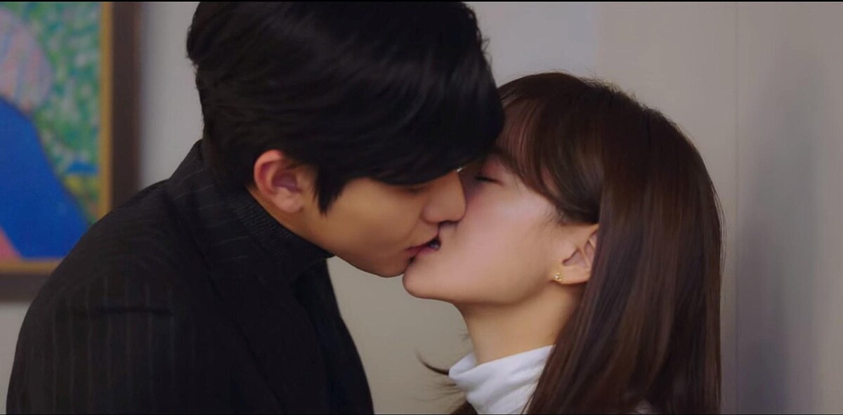 《社內相親》夏莉情不自禁主動吻泰武