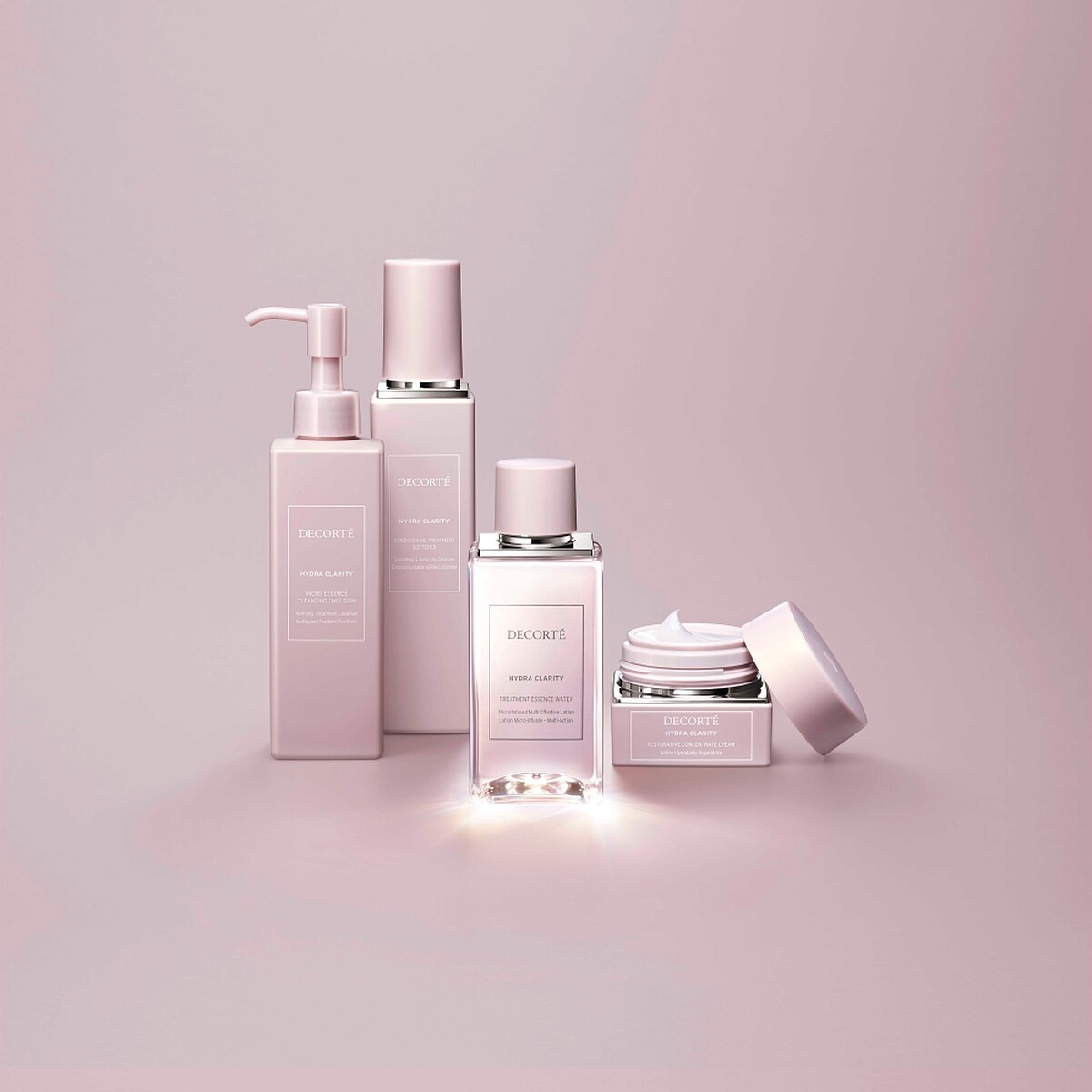 黛珂水晶蜜糖保養系列形象圖。