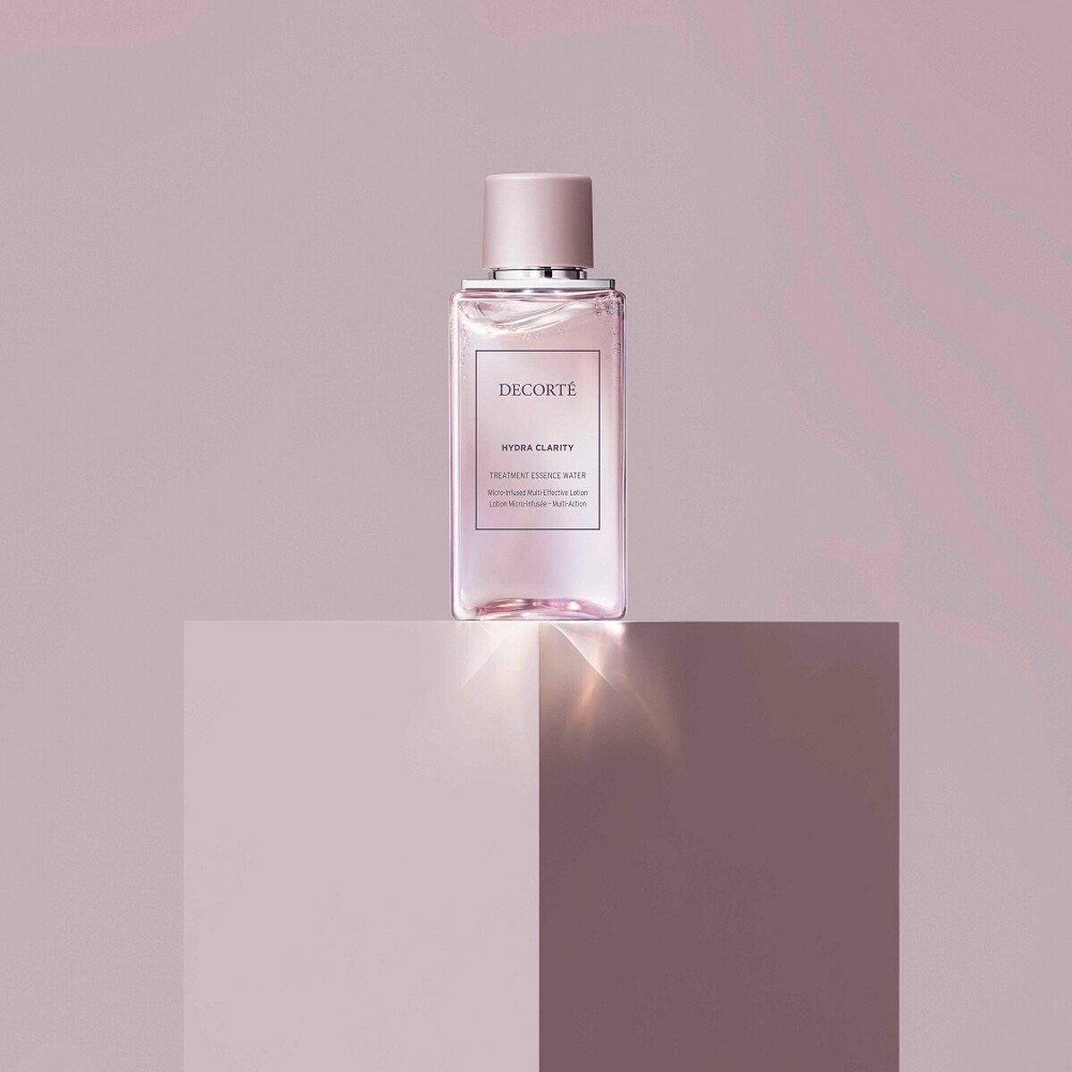 黛珂水晶蜜糖嫩膚露形象圖。