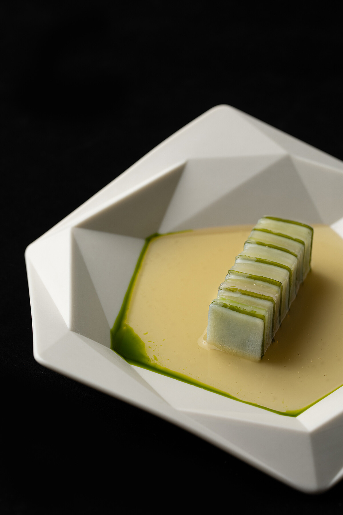 NECESSITY VS PLEASURE。