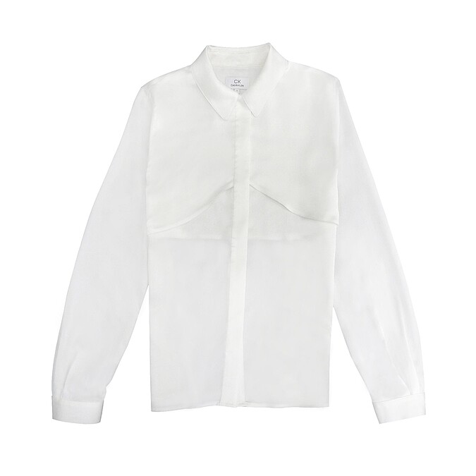 Calvin Klein 白色緞面襯衫，NT10,290。