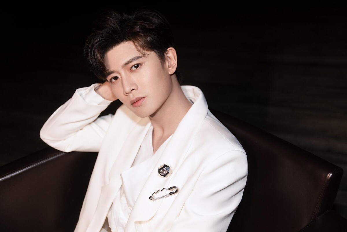 任嘉倫官方工作室微博