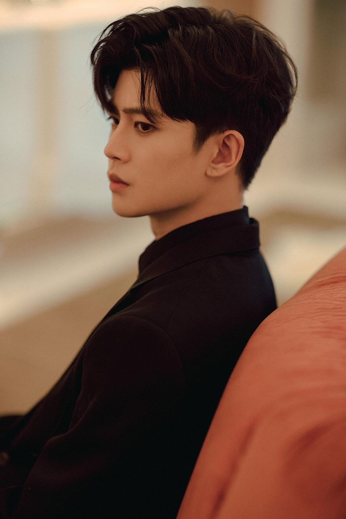 任嘉倫官方工作室微博