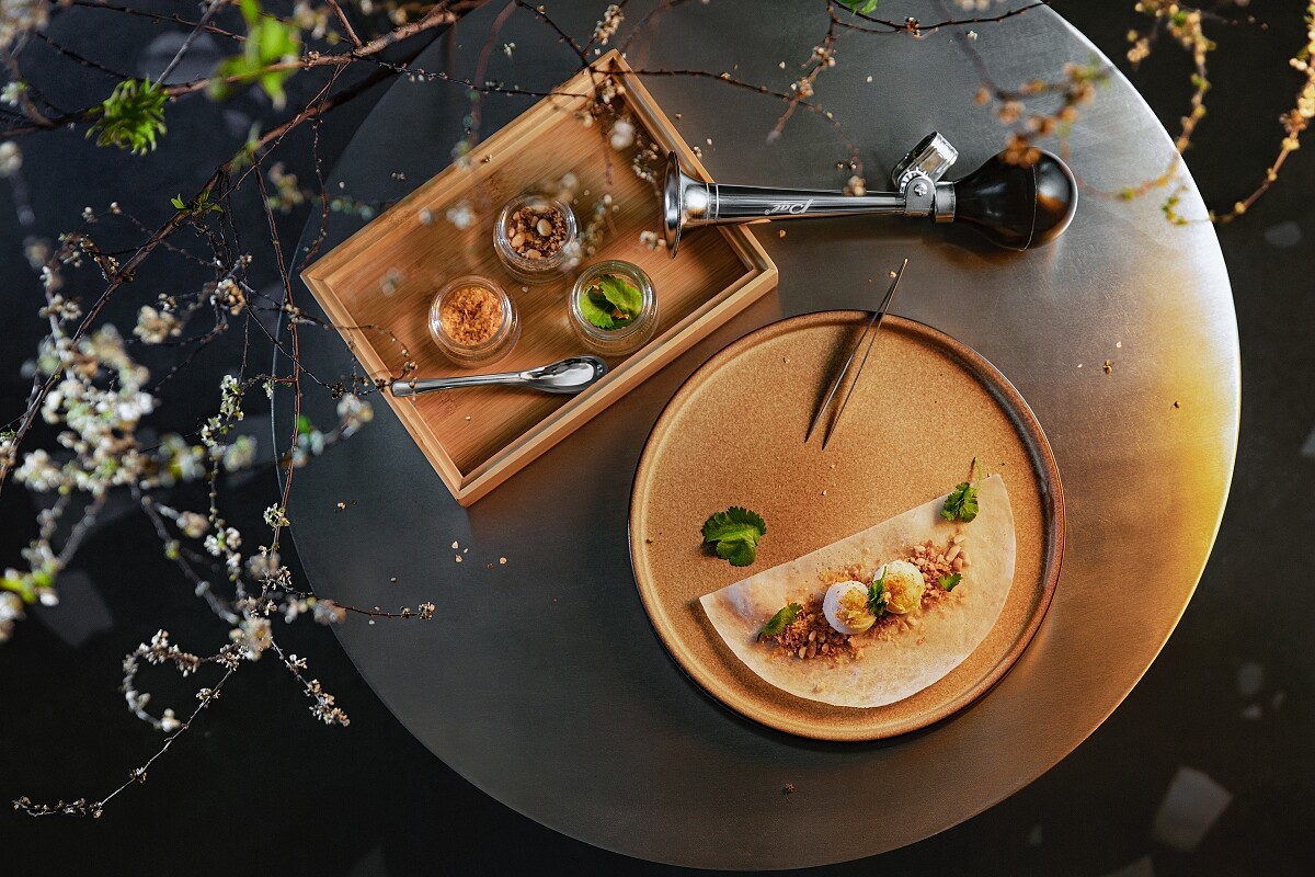 花生捲綿綿冰。