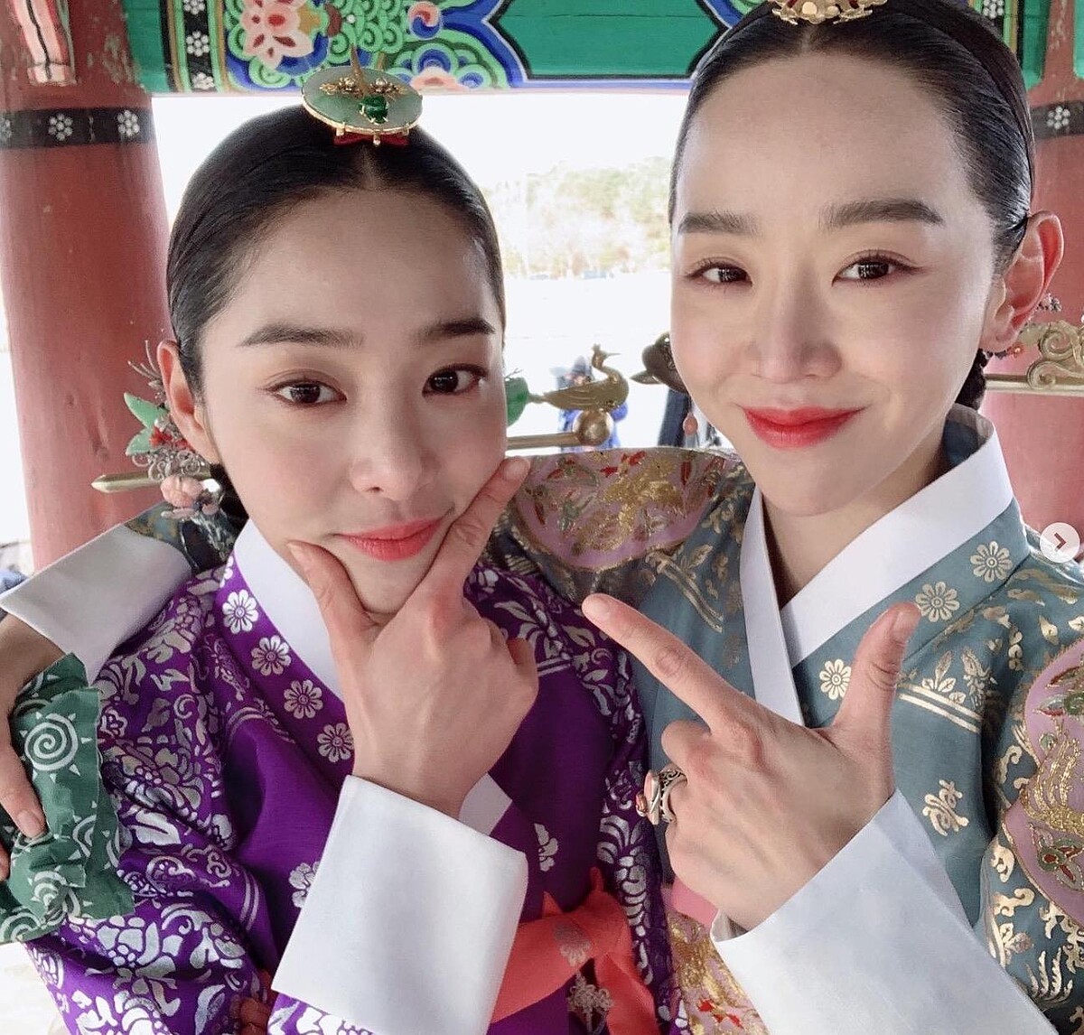 《社內相親》薛仁雅曾演出《哲仁王后》