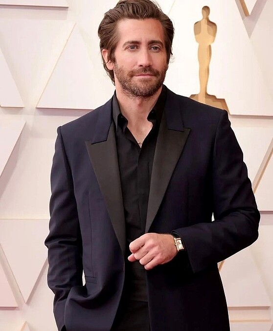 2022奧斯卡紅毯的男星造型與穿搭手錶：傑克葛倫霍 Jake Gyllenhaal