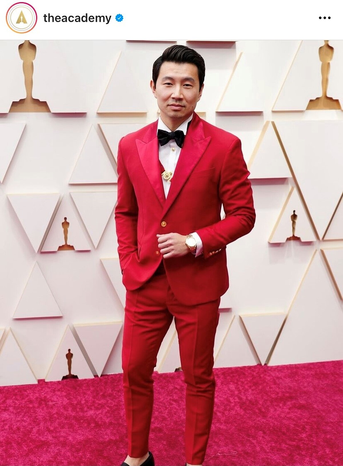 2022奧斯卡紅毯的男星造型與穿搭手錶:劉思慕