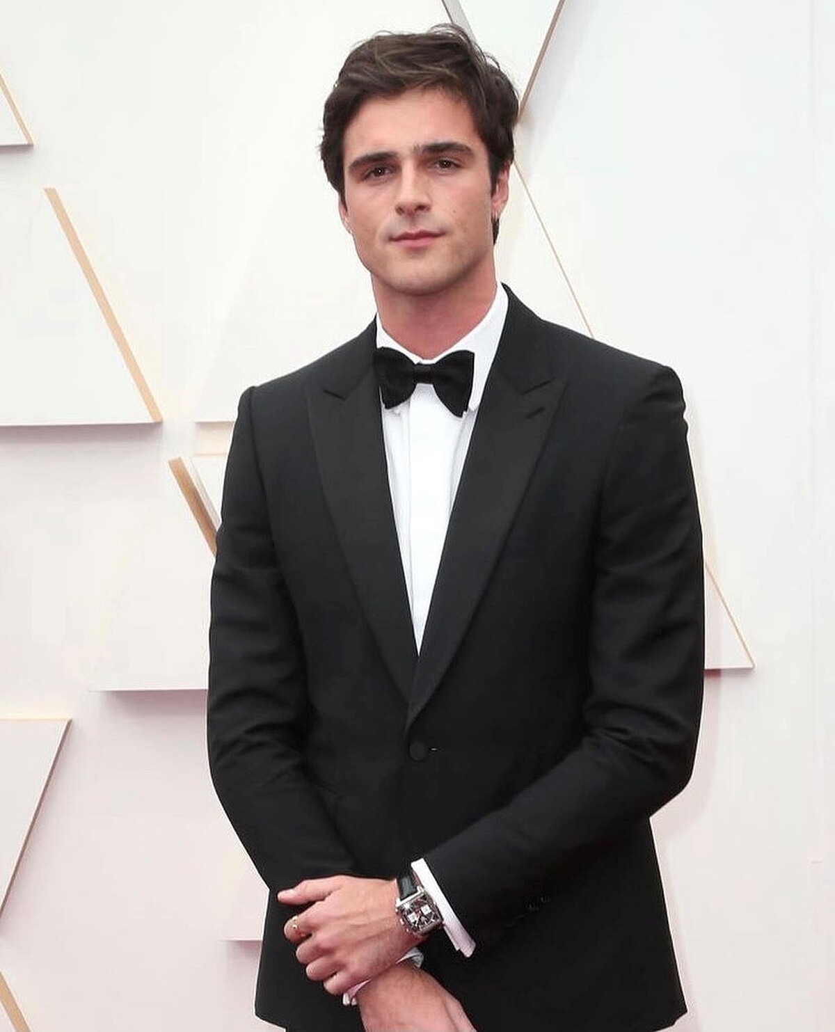 2022奧斯卡紅毯的男星造型與穿搭手錶:雅各艾洛迪 Jacob Elordi