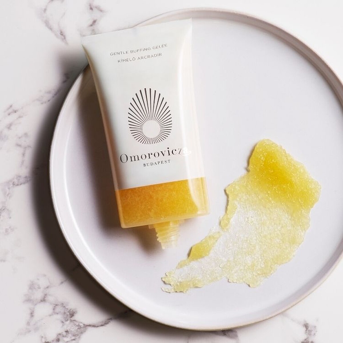 Omorovicza亮膚潔顏凝凍150ml，NT2,350。