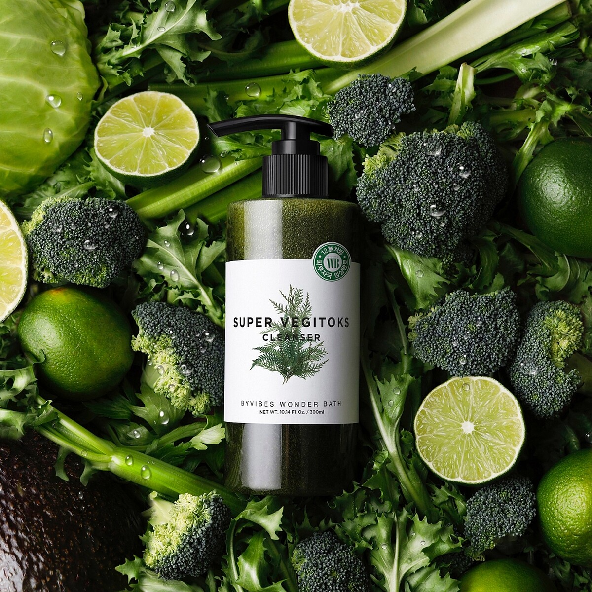 Wonder Bath蔬果精華自動發泡洗卸潔顏露(綠色保濕款)300ml，NT699。