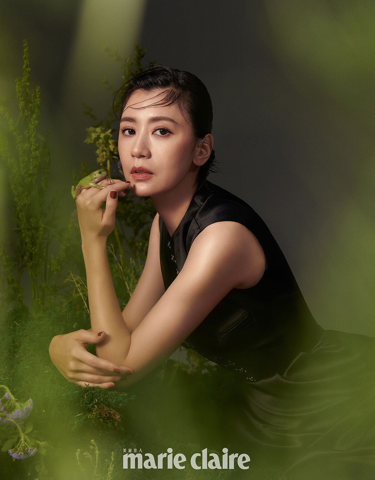 黑色刺繡洋裝，Gucci。