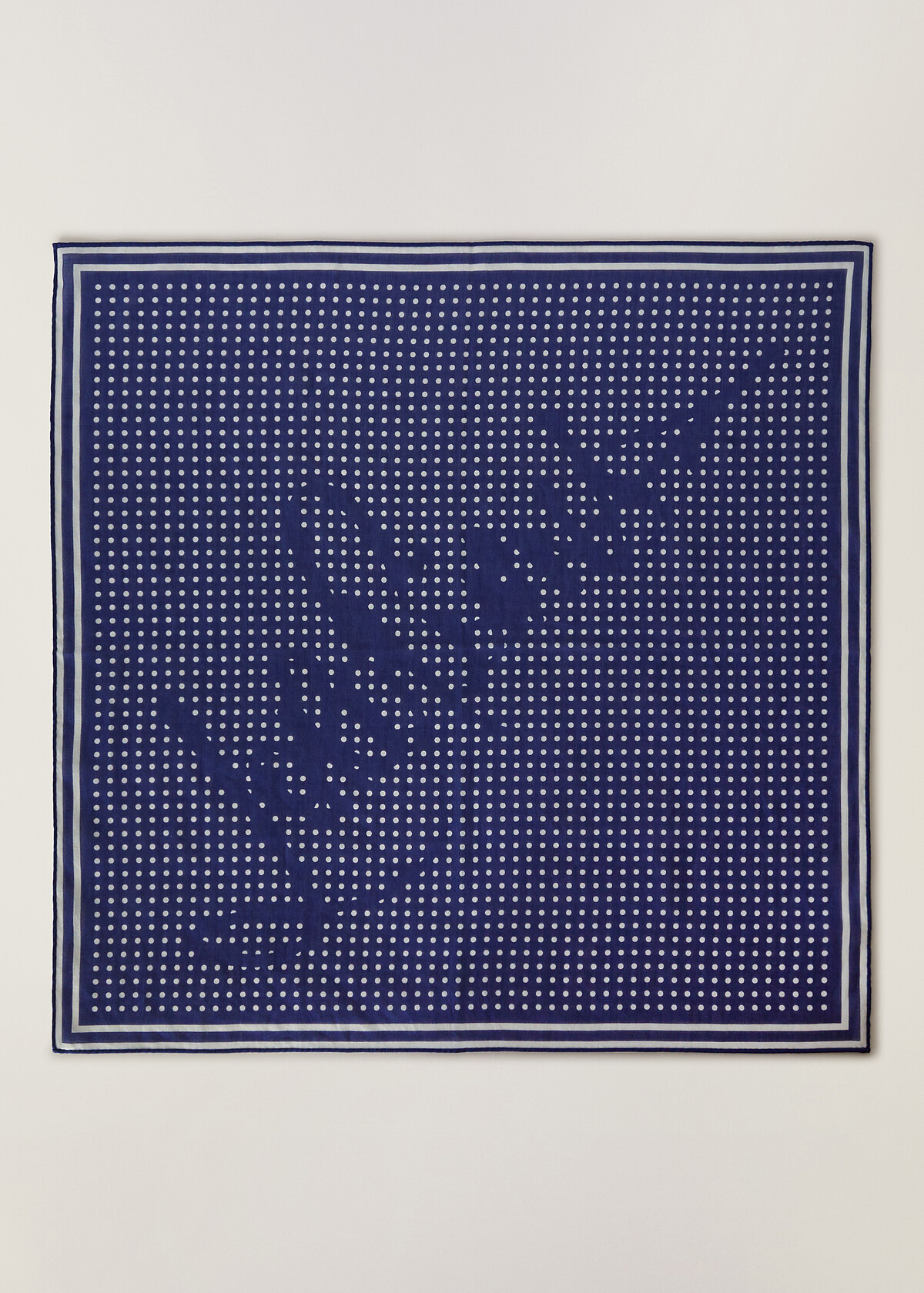Loro Piana x 藤原浩 圓點緄邊絲巾，NT$6,200