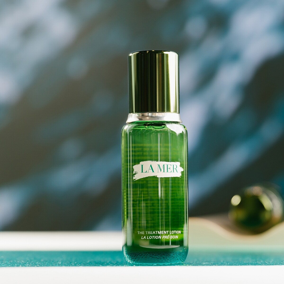 LA MER海洋拉娜超能修護精華露。