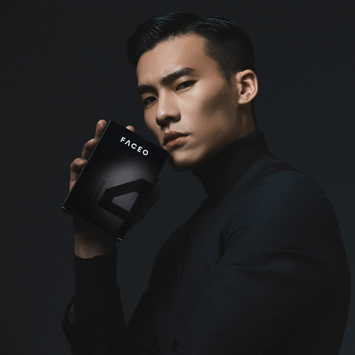 FACEO黑曜岩B5活萃保濕面膜情境。