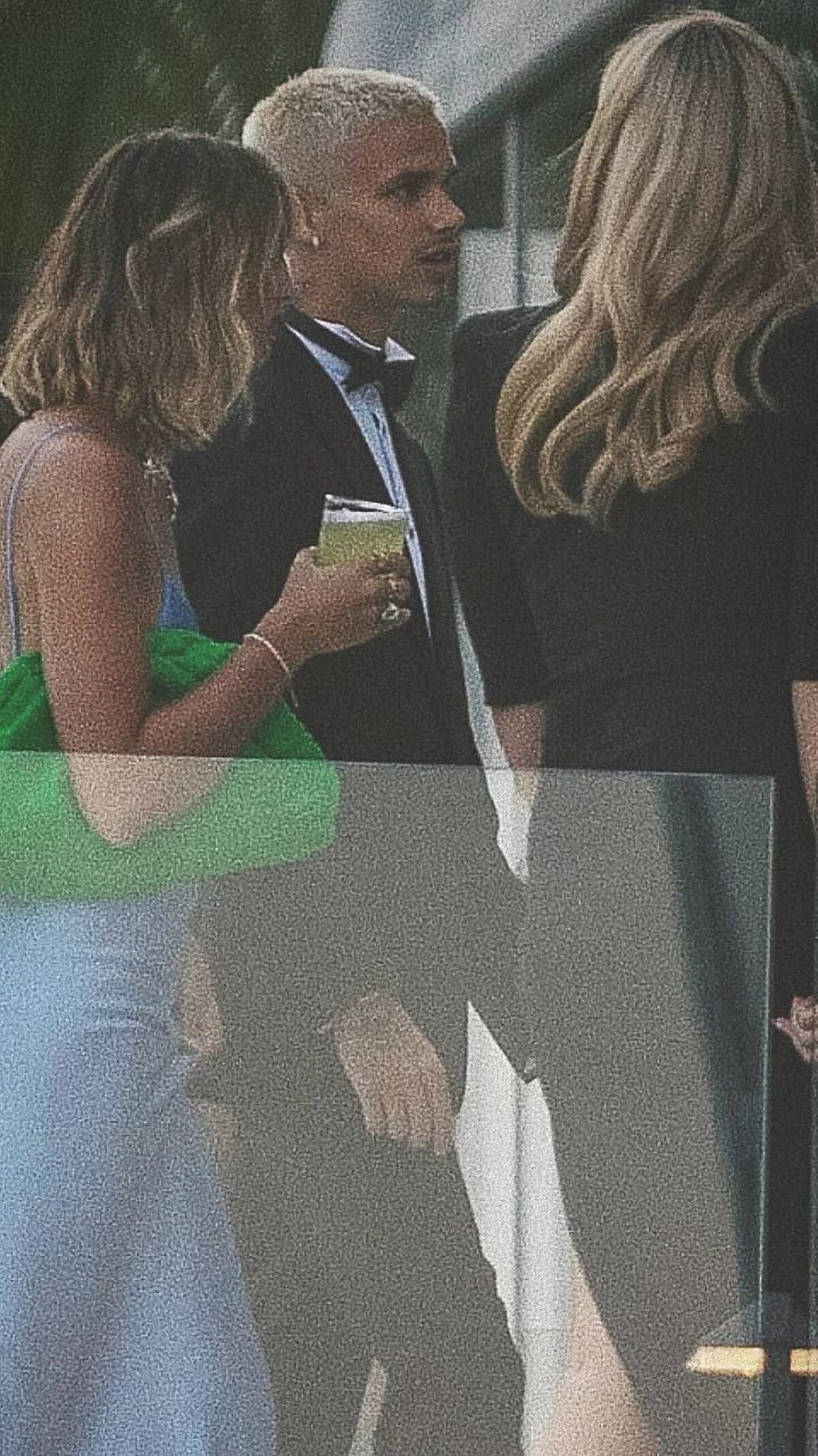 （中）Romeo Beckham，圖片來源：IG @brooklynbeckhamteam