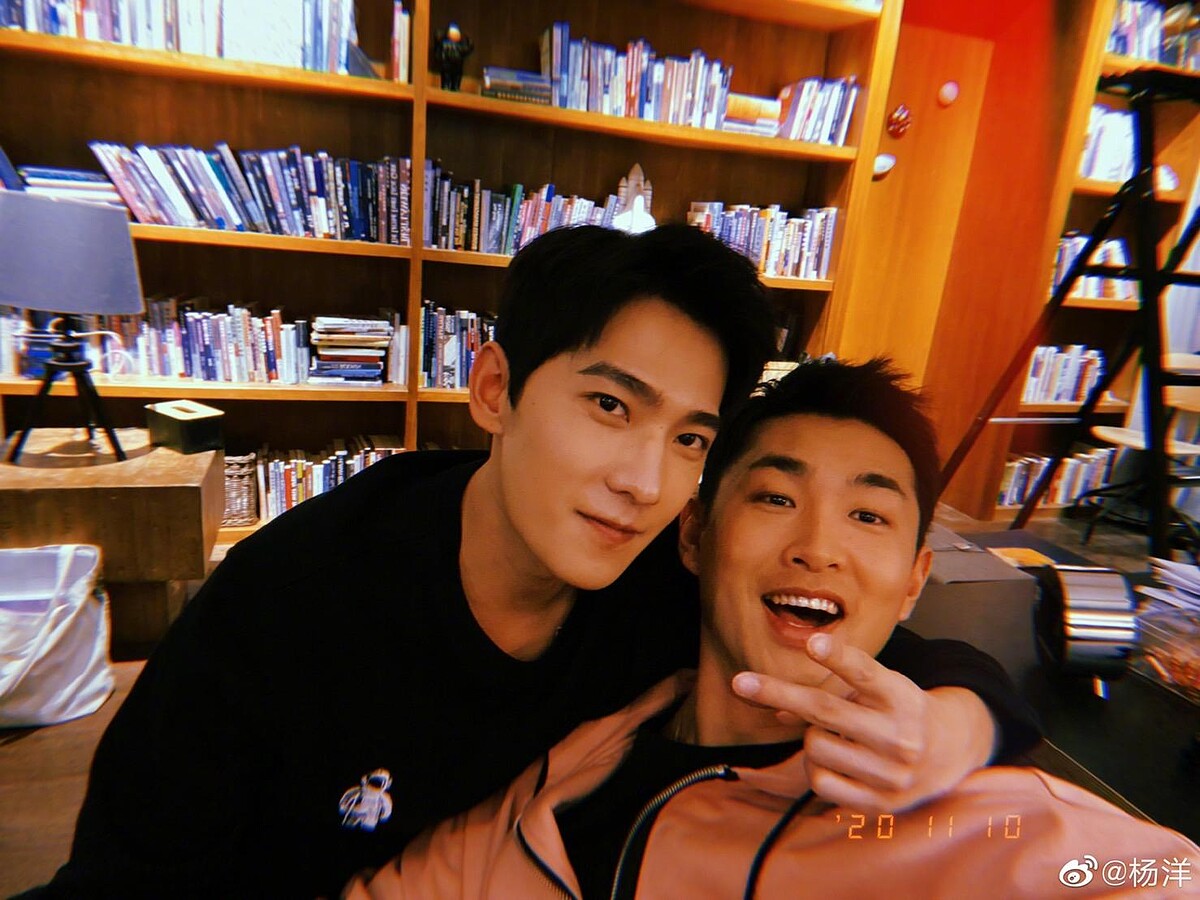 楊洋、王彥霖合照