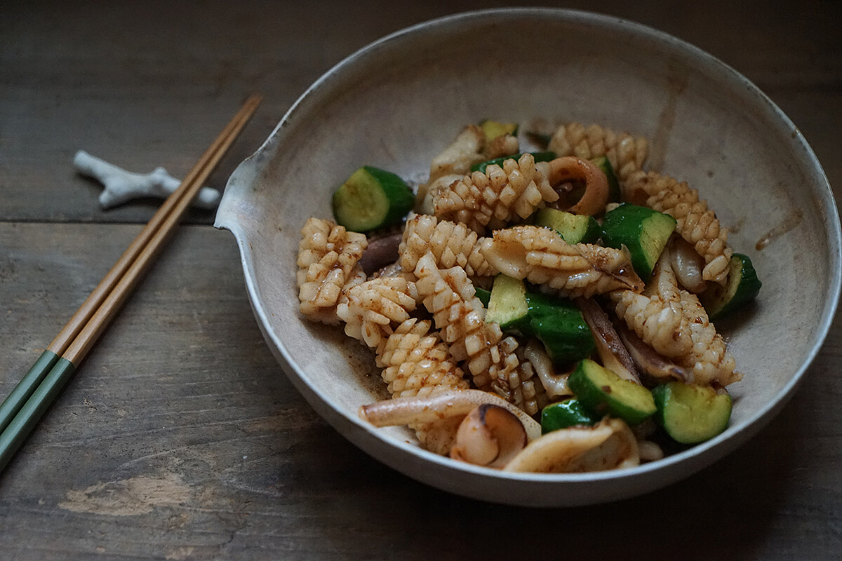 展現刀工的沙茶炒生花枝。