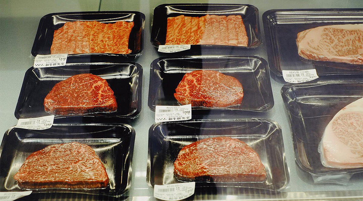 使用貼體包裝。