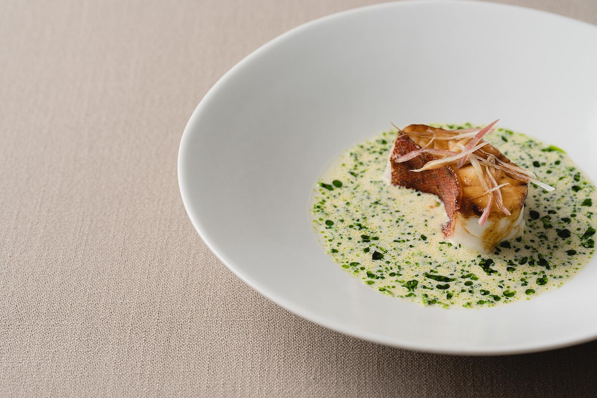 七星斑、香檳奶油、黑蒜