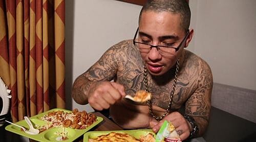 《硬派美食大搜查》內容瞠目結舌