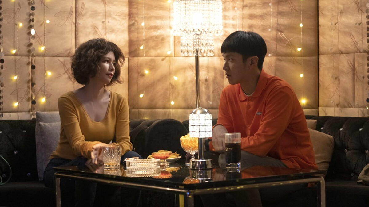 《初戀慢半拍》柯震東、徐若瑄上演姐弟戀！首度飾演銀幕情侶，初嚐戀愛滋味