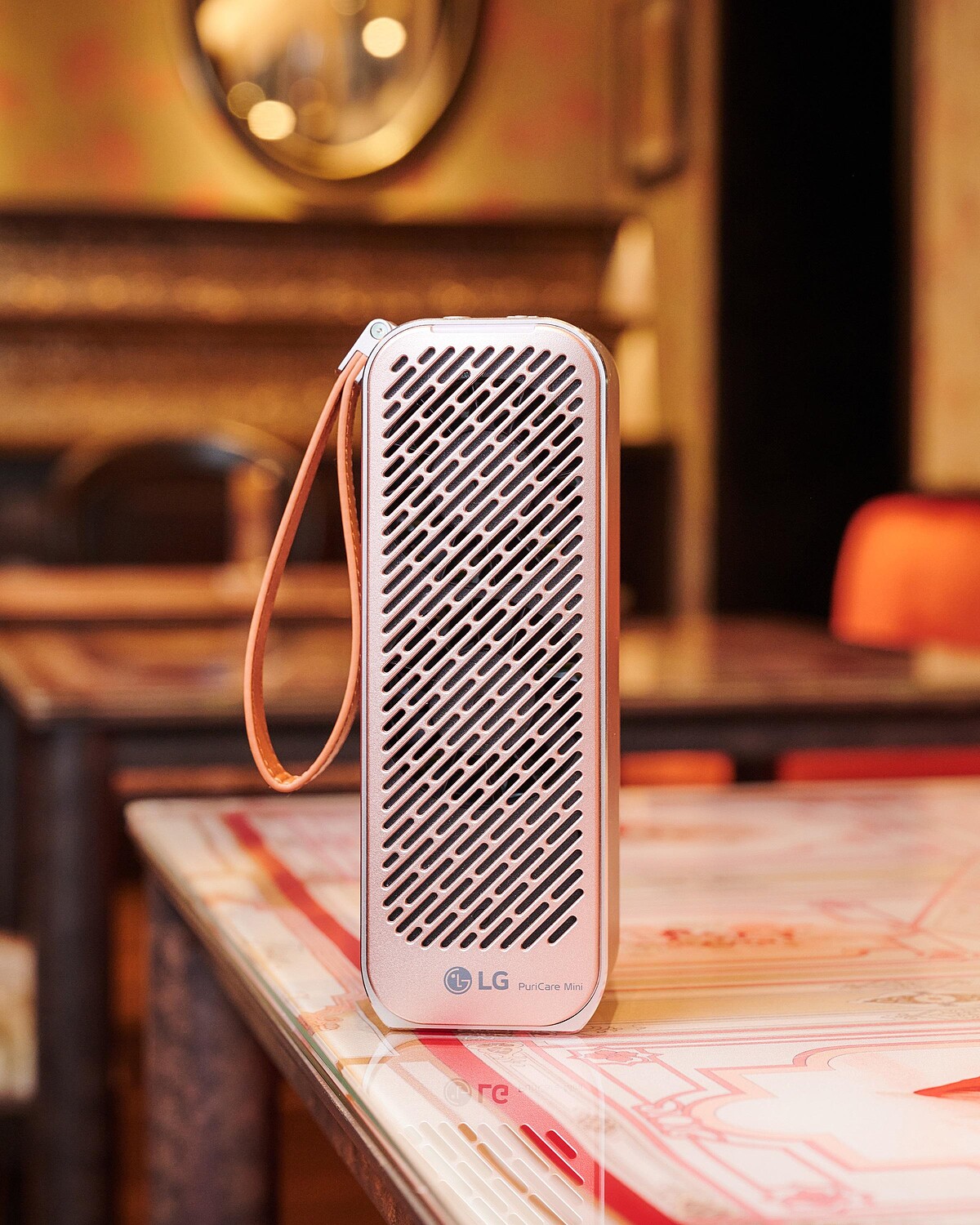 集雅社 LG PuriCare&trade; Mini隨身淨空氣清淨機 (獨家贈濾網3入組) 特價3,990元原價7,990元