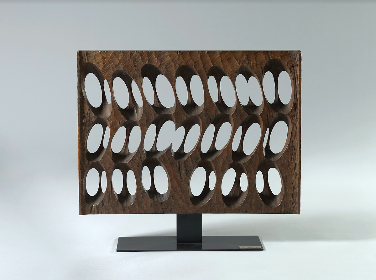Tomonori TOYOFUKU, &ldquo;The Work &lsquo;77&rdquo;, 1977, Mahogany, 50 x 67.5 x 5.8 cm. Image courtesy of Mizoe Art Gallery