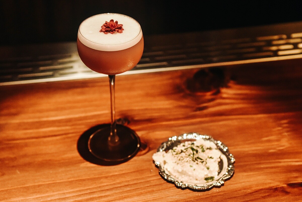 禁止酒駕，飲酒過量有害健康