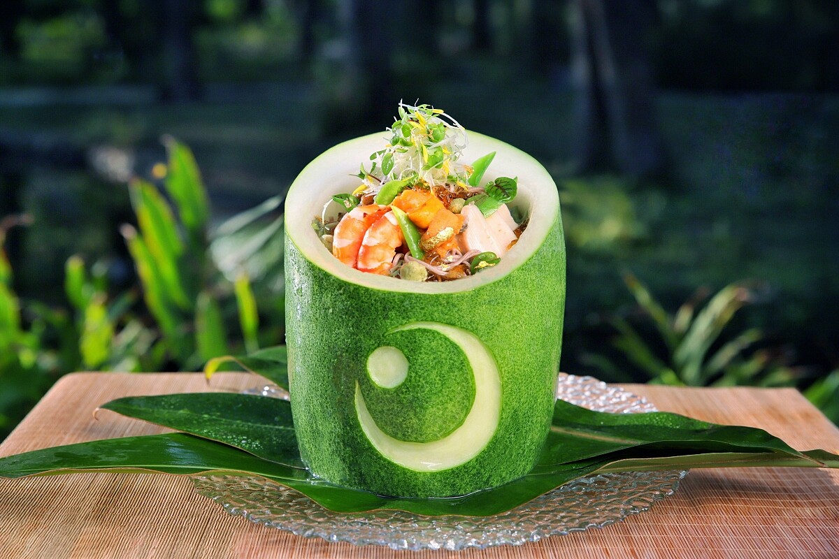 冬瓜琥珀果凍涼風蕎麥麵。