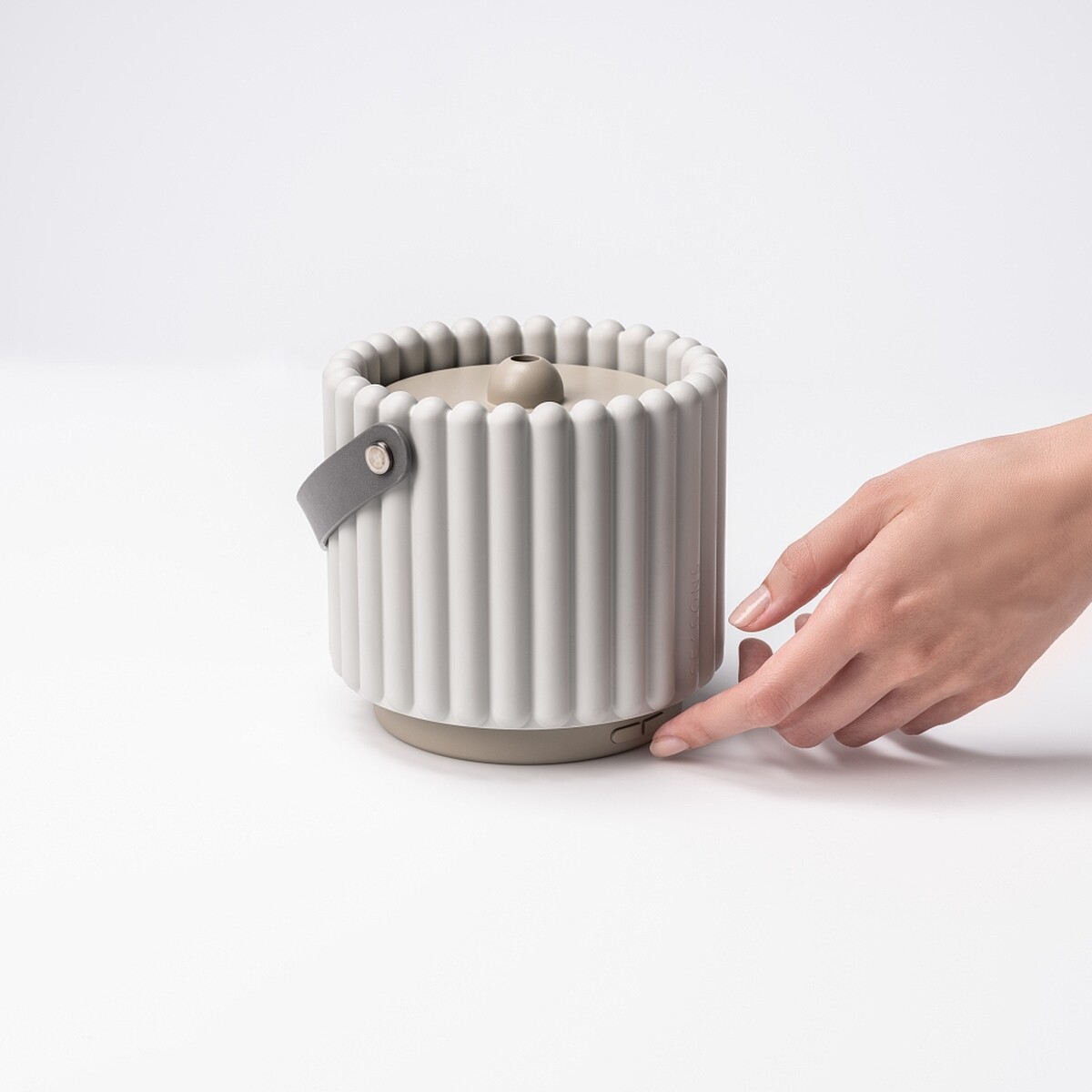 SEASONS SONI暮雲無線超音波香氛儀情境圖。