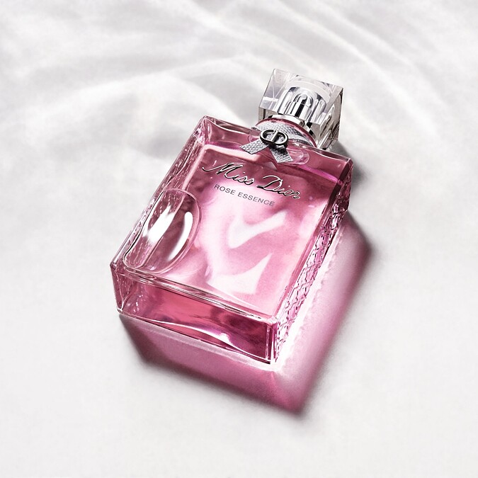 迪奧Miss Dior 玫瑰珍釀香氛情境圖。