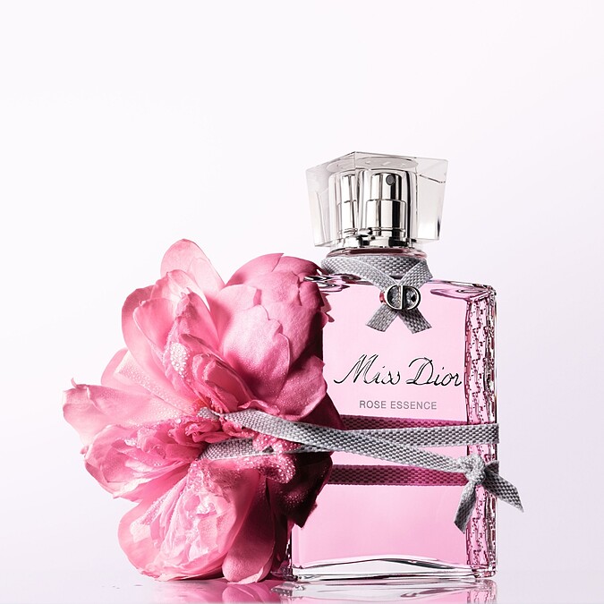 迪奧Miss Dior 玫瑰珍釀香氛情境圖。