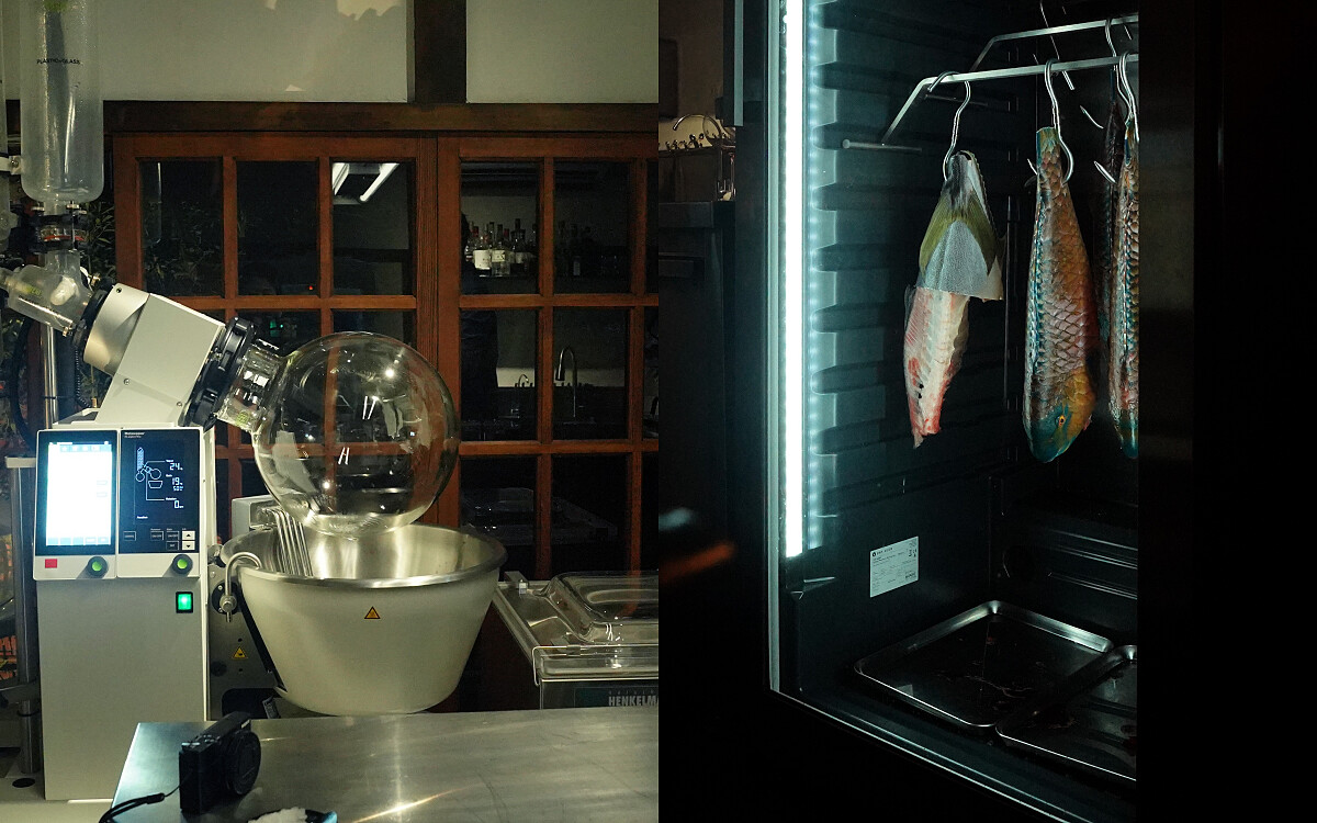 Seven 一一解說所有機器的原理以及如何應用在餐點上。